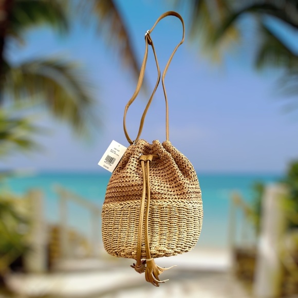 NEW DIRECTIONS Natural Straw Basket Bucket Bag - Picture 6 of 12